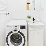 Apartamento Budget-friendly Praga By Renters
