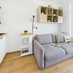 Budget-friendly Praga By Renters *