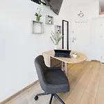 Budget-friendly Praga By Renters Varsóvia