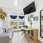 Apartamento Budget-friendly Praga By Renters