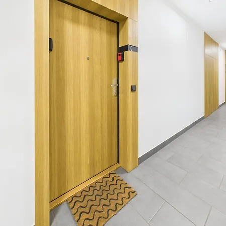 Cozy In Praga Polnoc By Renters *
