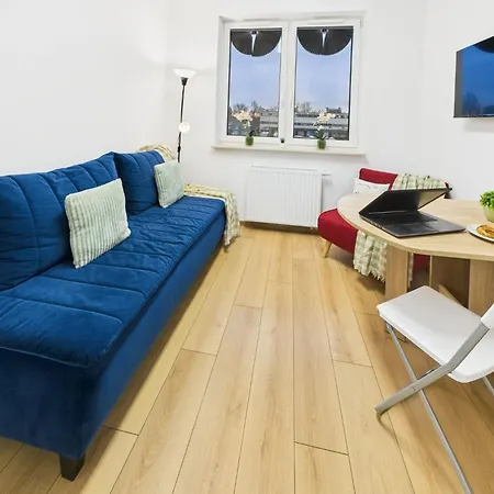 Cozy In Praga Polnoc By Renters *